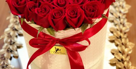 انواع باکس های گل رز,خواص دارویی گل رز,باکس استوانه ای رز قرمز,گل رز هلندی,گل فروشی,گل رز تولد,گل رز هدیه,دسته گل رز تولد,گل رز کادوئی,باکس گل رز,گل رز قرمز,فروشگاه گل رز,فروش گل رز